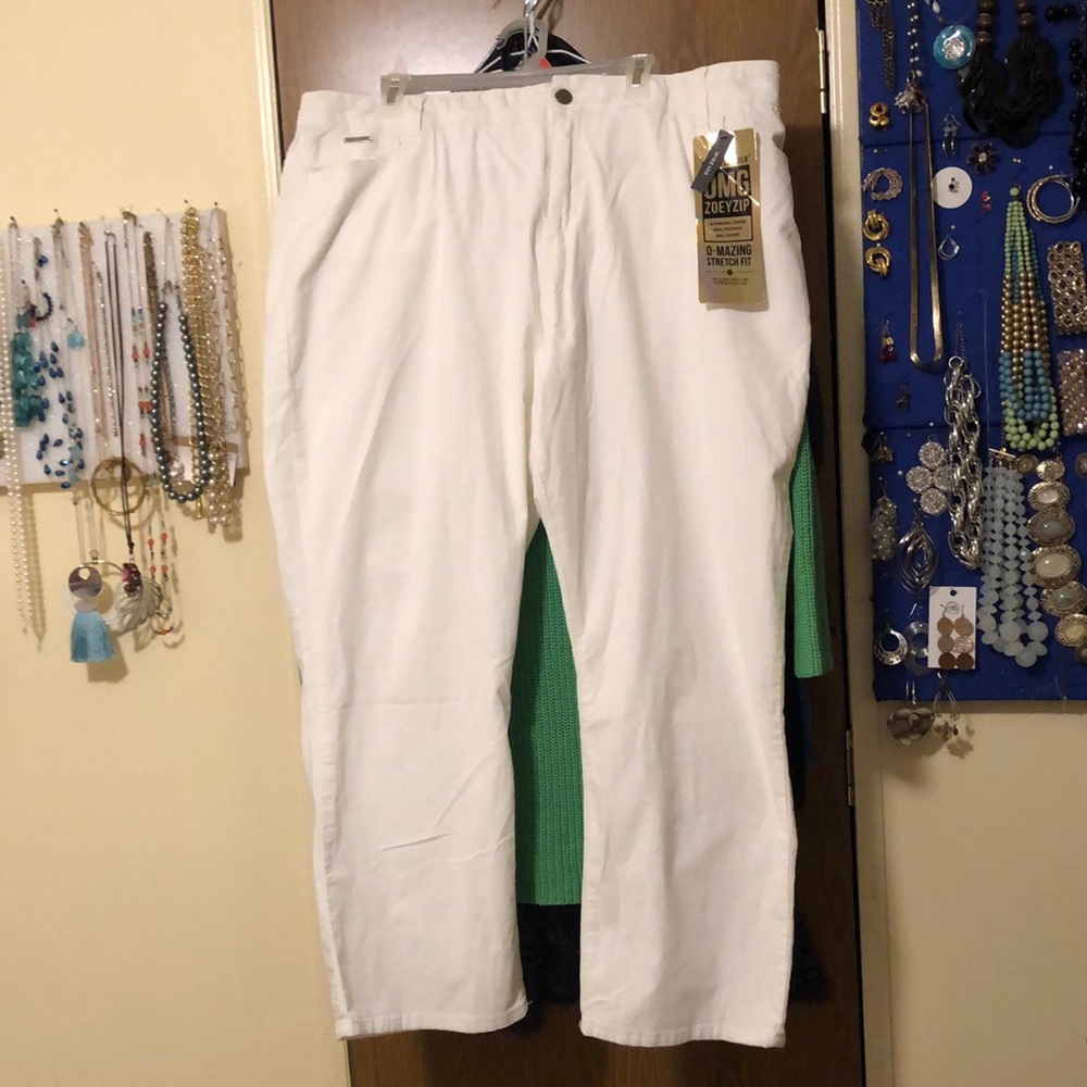 NWT Corduroy White, COCO-CARMEN O-MAZING STRETCH FIT. Wide leg. XXL (20-22)
